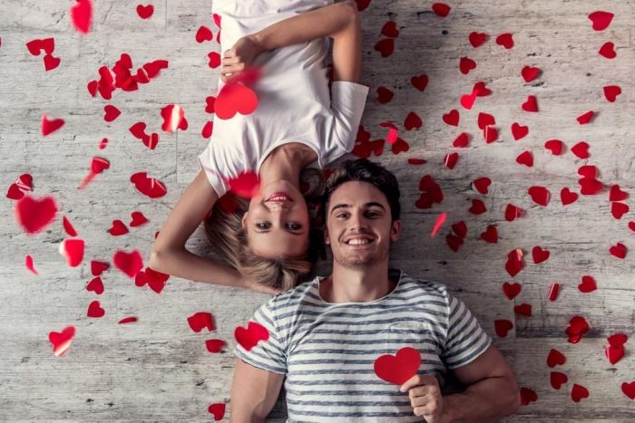 Saint-Valentin - Offre spéciale ma valentine: un soin du visage d'une heure, un gommage corps et un massage à la bougie de 30 minutes en duo